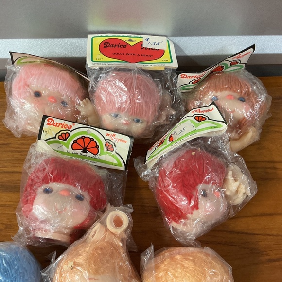Darice Craft Supplies Doll Head And Hands Red Yellow Blue Lot Of 10 - Picture 2 of 5